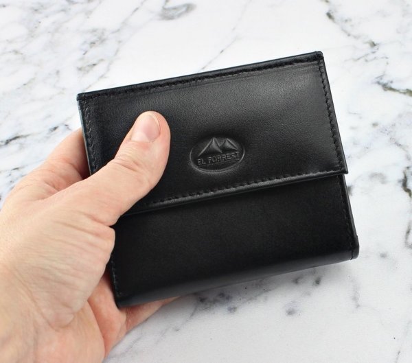Zdjęcie przedstawiające  <strong>Mały portfel damski skórzany</strong> 1500 67 RFID 3