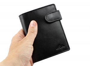Zdjęcie przedstawiające  <strong>Mały portfel męski skórzany</strong>  543 67 RFID