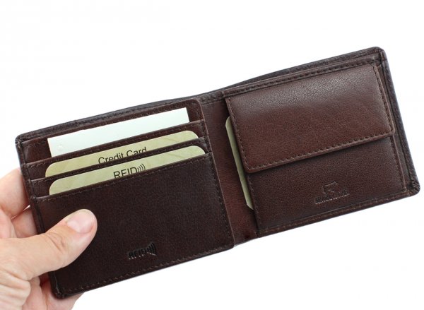 Zdjęcie przedstawiające  <strong>Mały portfel męski skórzany</strong>  895 22 RFID 2