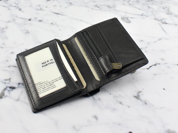Zdjęcie przedstawiające  <strong>Mały portfel męski skórzany</strong>  992 19 RFID 5